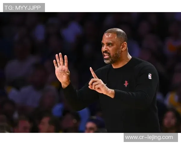 乌度卡分析球队表现指出攻防失衡对手包夹申京和KD战术执行不力 乌度卡分析球队表现指出攻防失衡对手包夹申京和KD战术执行不力