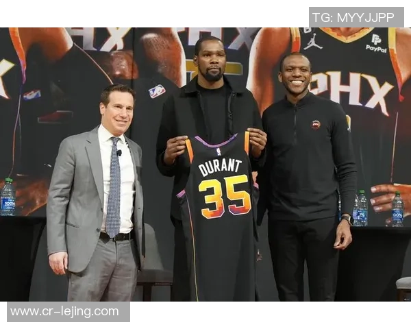 KD带领球队取得4胜2负佳绩近6场场均298分57板57助命中率高达55 KD带领球队取得4胜2负佳绩近6场场均298分57板57助命中率高达55