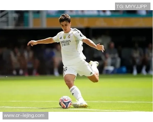 赫伊森因小腿伤缺席国家队皇马仍期待他能及时复出迎战国家德比