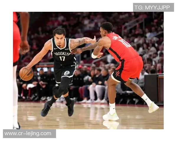 乌度卡强调提升三分球产量鼓励球员果断出手增加底角三分机会 乌度卡强调提升三分球产量鼓励球员果断出手增加底角三分机会