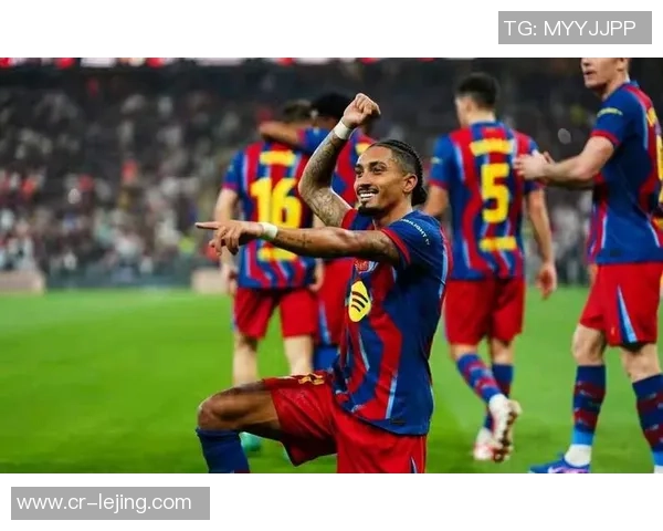 EAFC26年度最佳11人揭晓登贝莱领衔赖斯范戴克入选拉菲尼亚遗憾落选